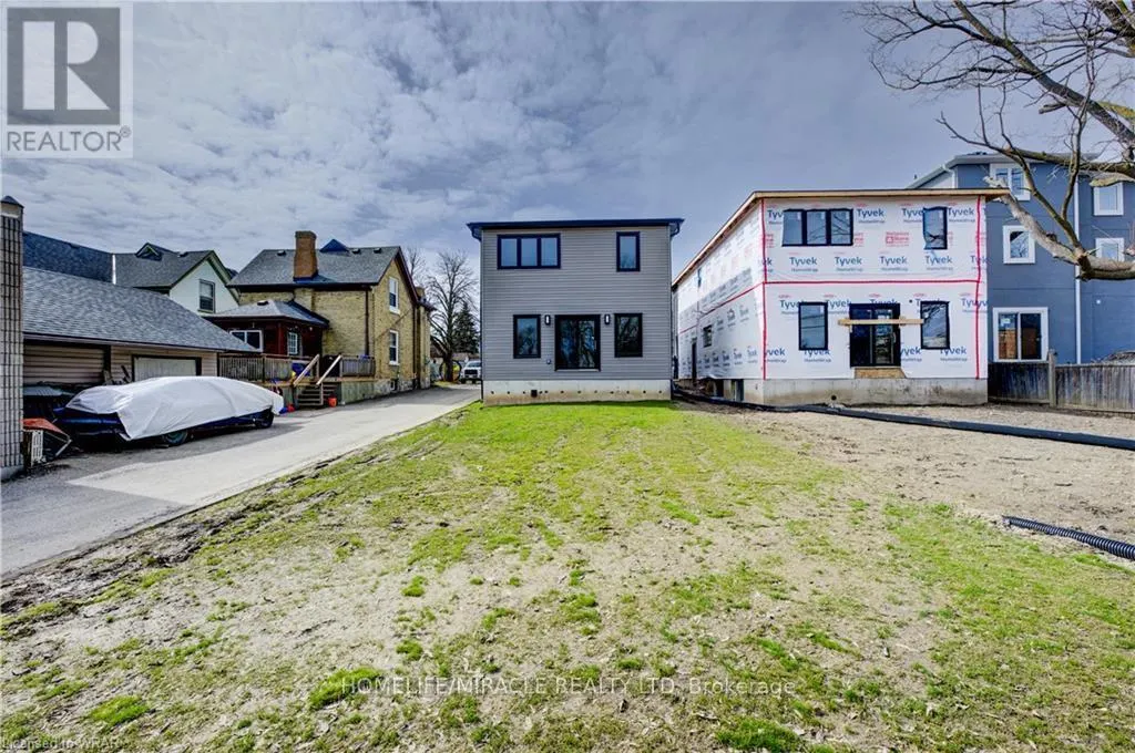 2-LOWER - 160 WEBER STREET W