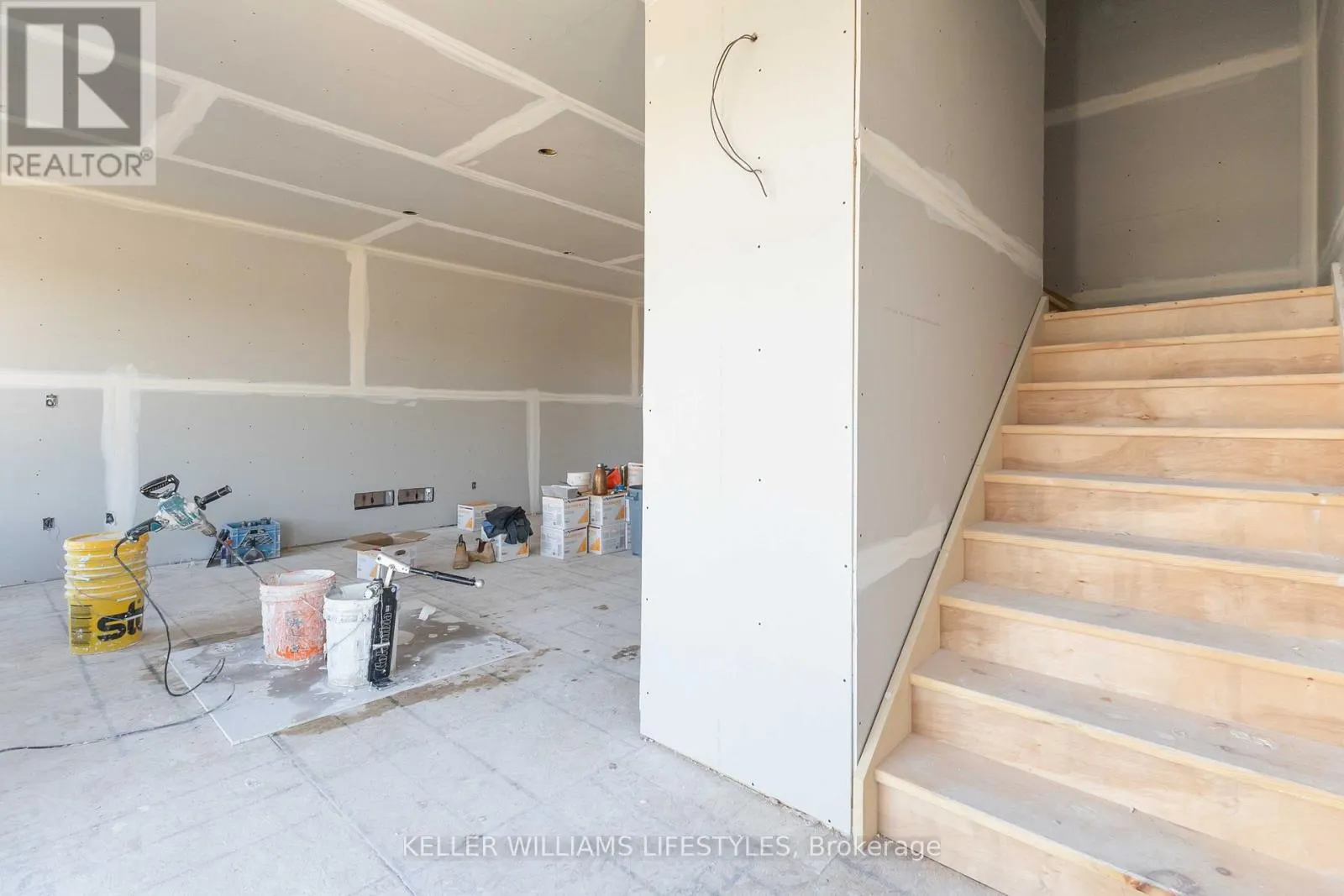 18 - 2605 KETTERING PLACE, #18