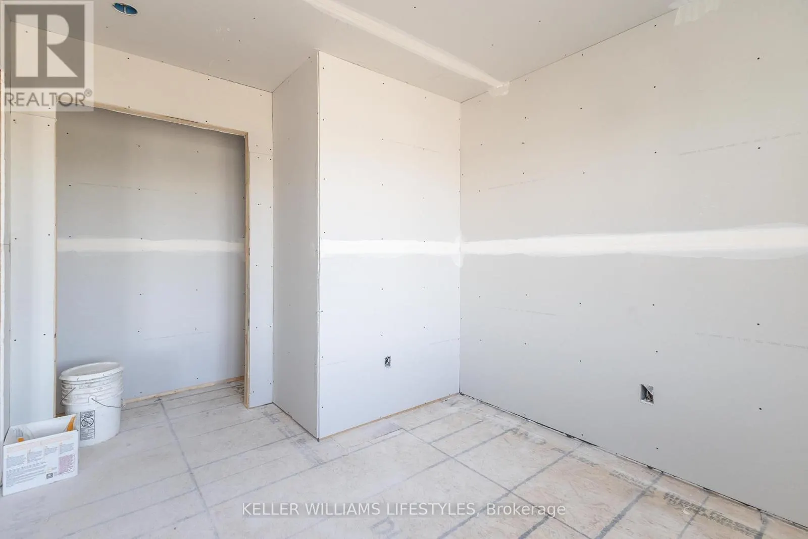 18 - 2605 KETTERING PLACE, #18