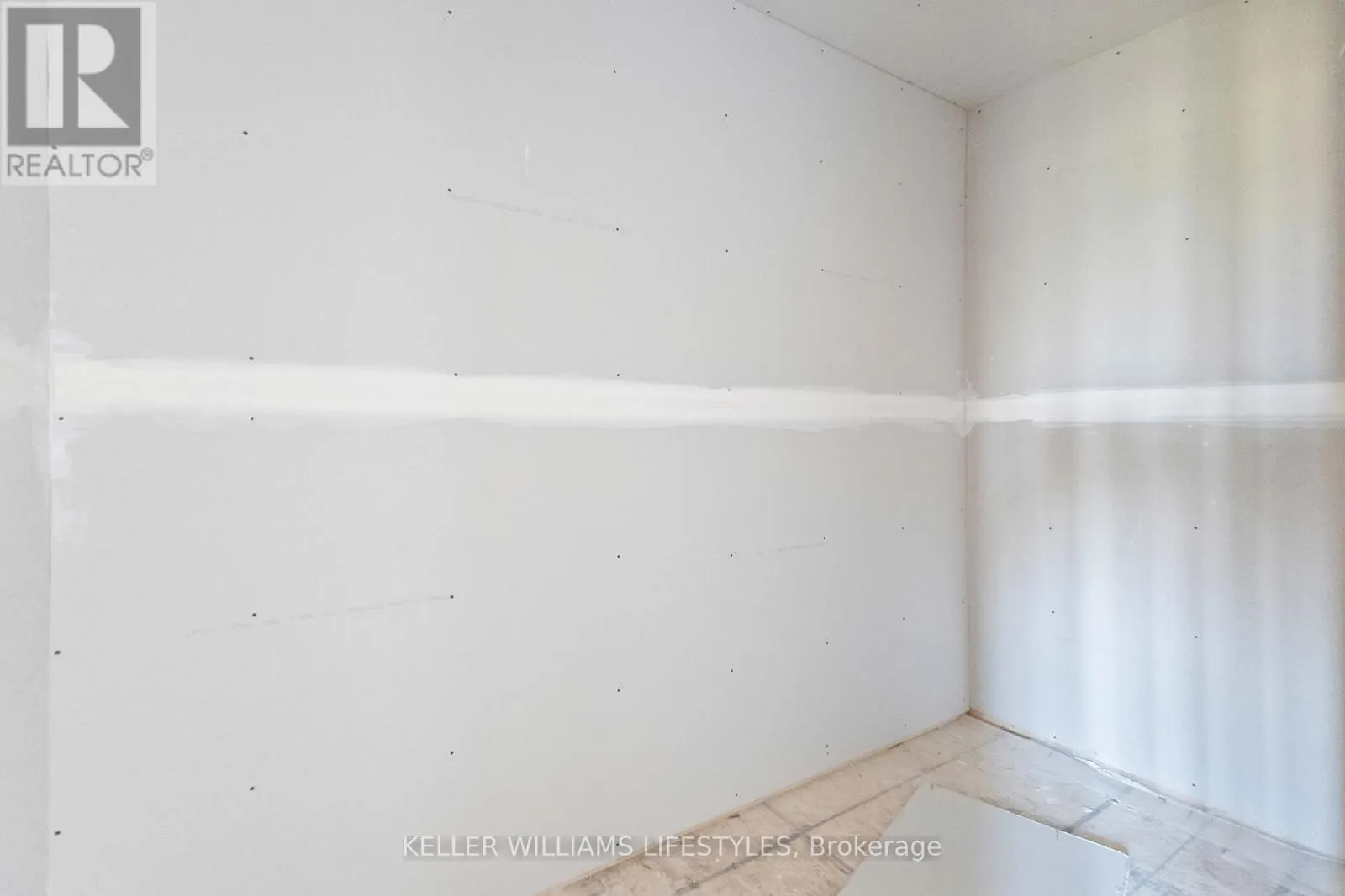 18 - 2605 KETTERING PLACE, #18