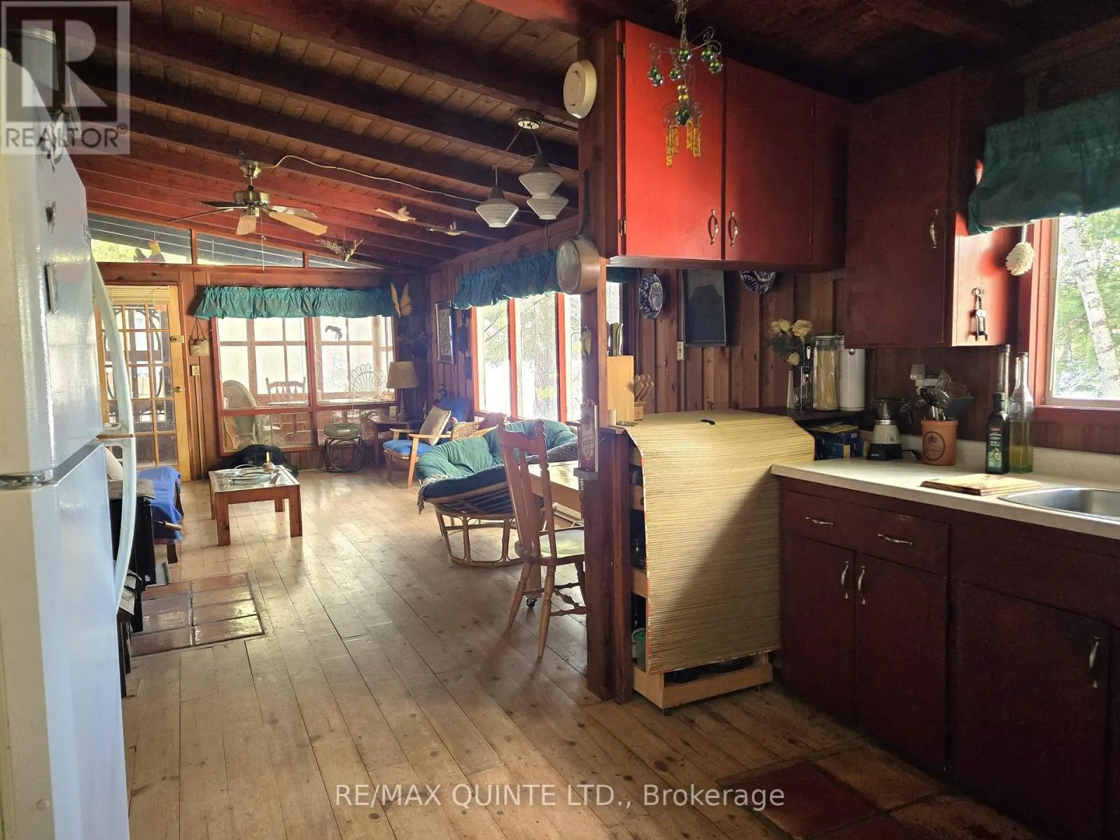 1261A SHAWENEGOG LAKE LANE
