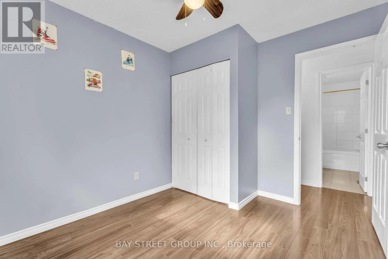 1 RANCHWOOD CRESCENT