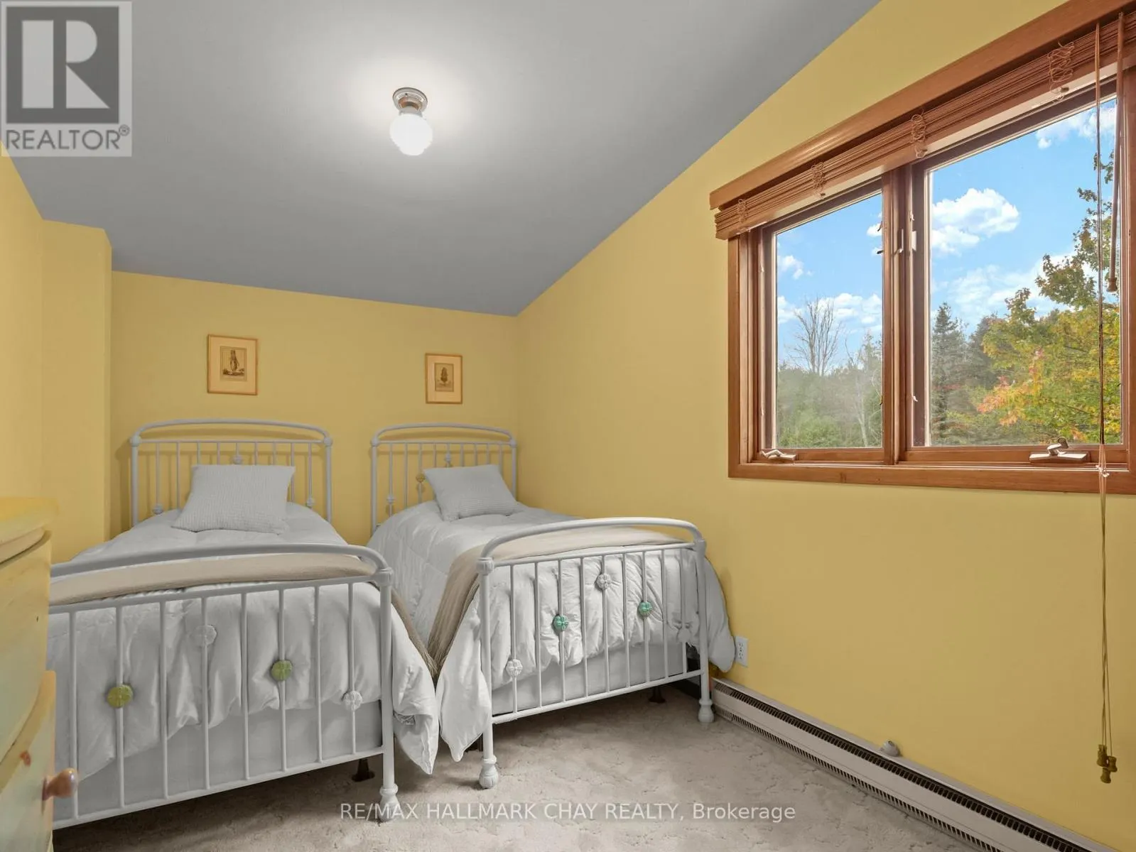 61 PINE RIVER CRESCENT