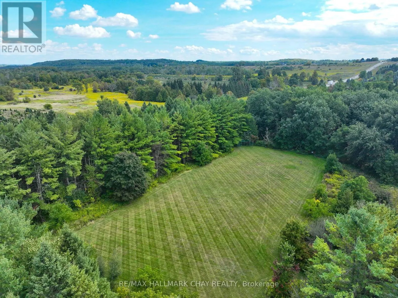 61 PINE RIVER CRESCENT