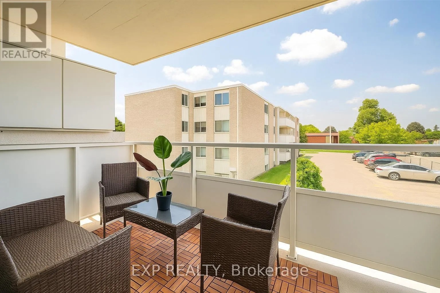 205 - 71 VANIER DRIVE