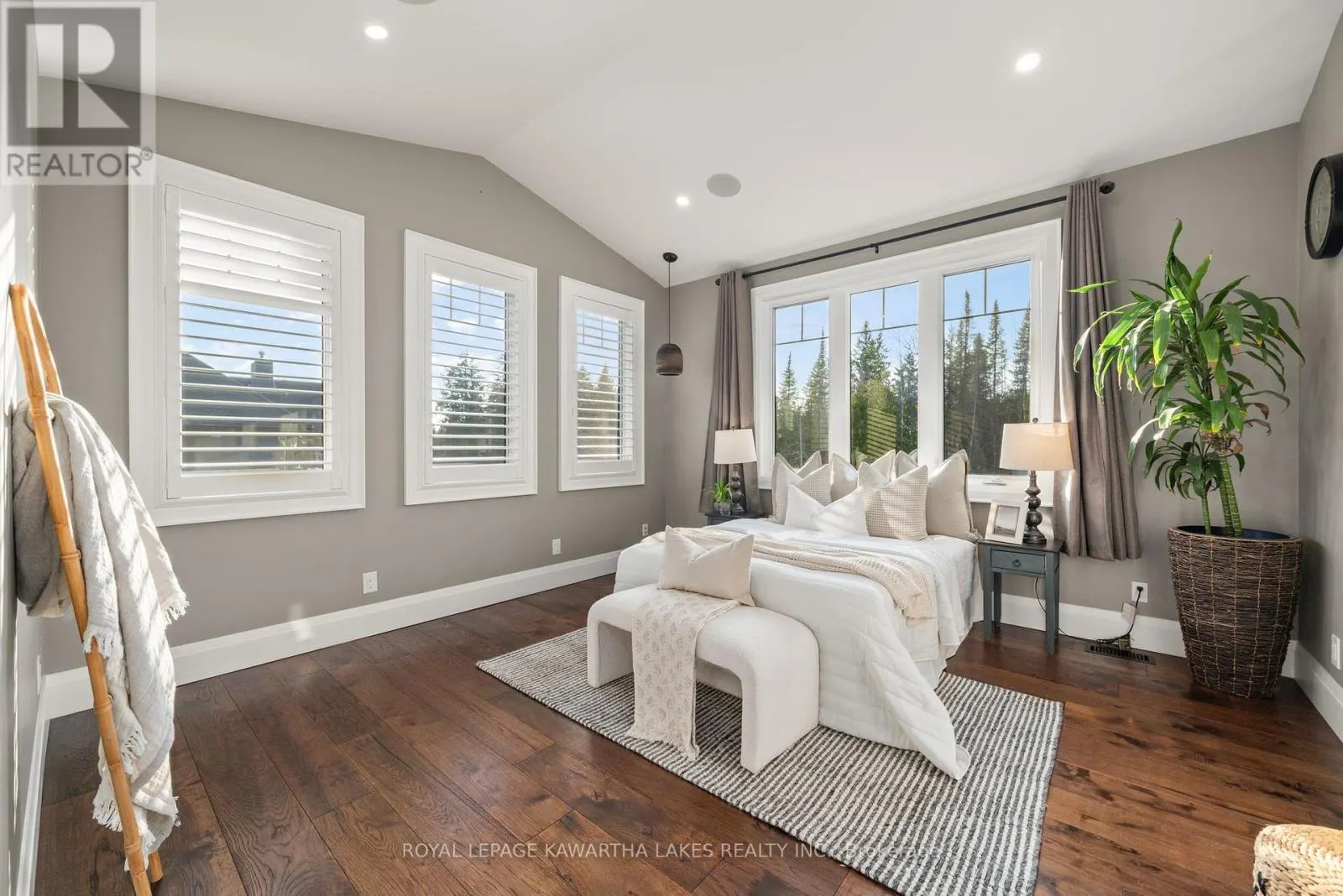 29 RUSTLEWOOD AVENUE