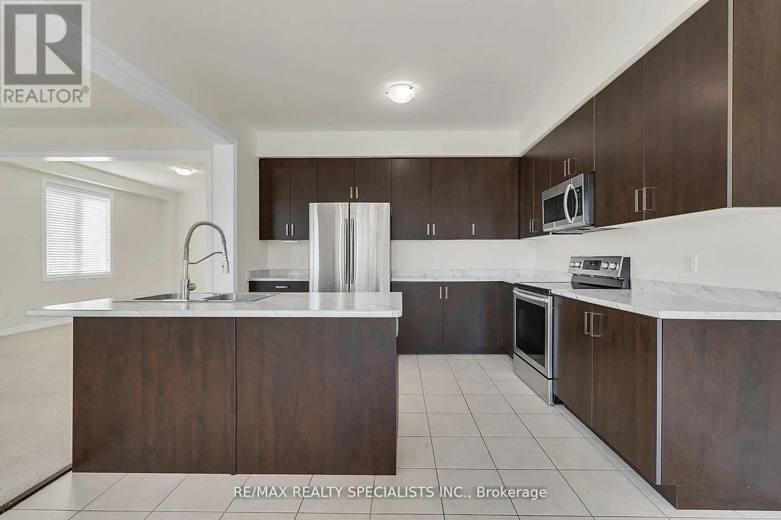 111 KAY CRESCENT