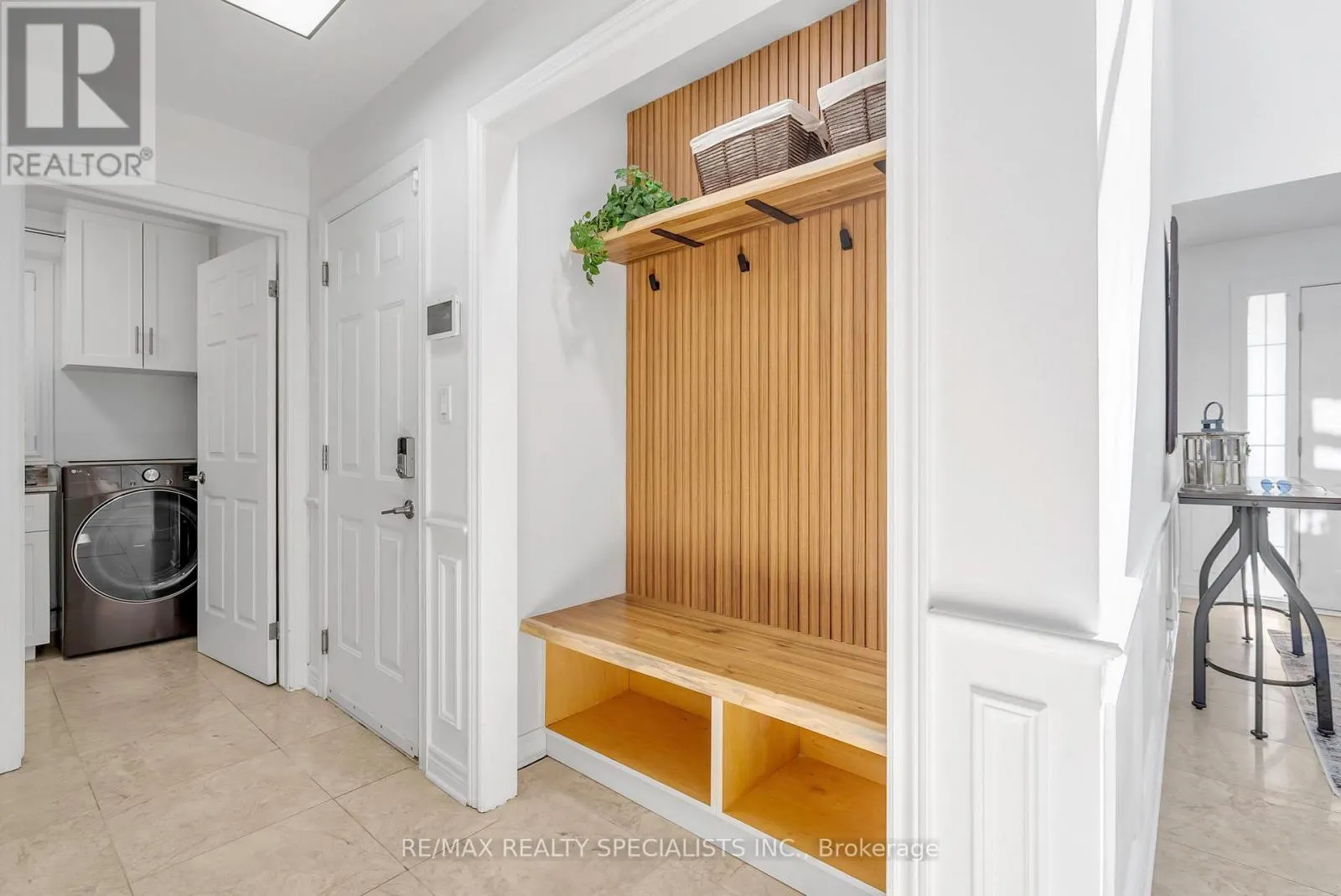 8087 BEAVER GLEN DRIVE
