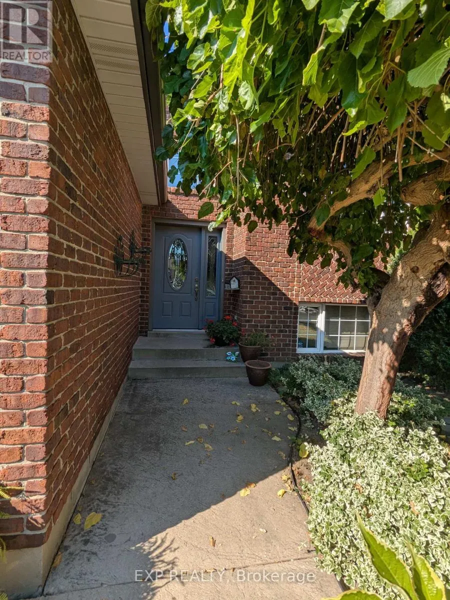 11209 ANCONA CRESCENT