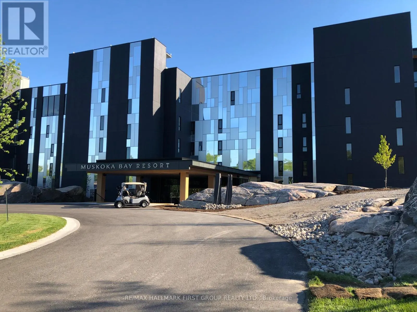 104 - 120 CARRICK TRAIL