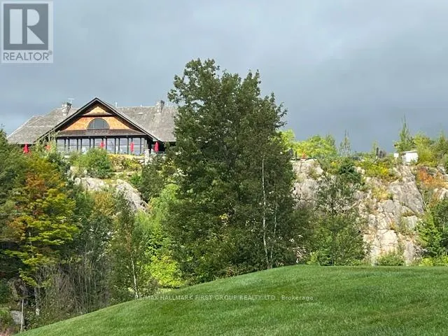 104 - 120 CARRICK TRAIL