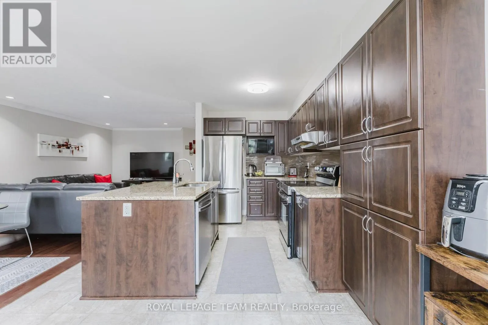 121 MANCINI WAY