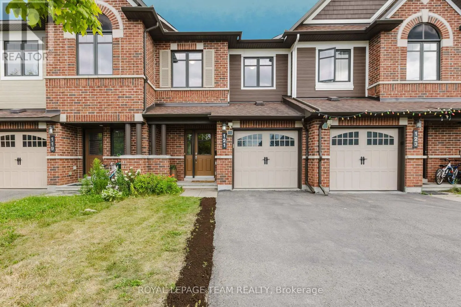 121 MANCINI WAY