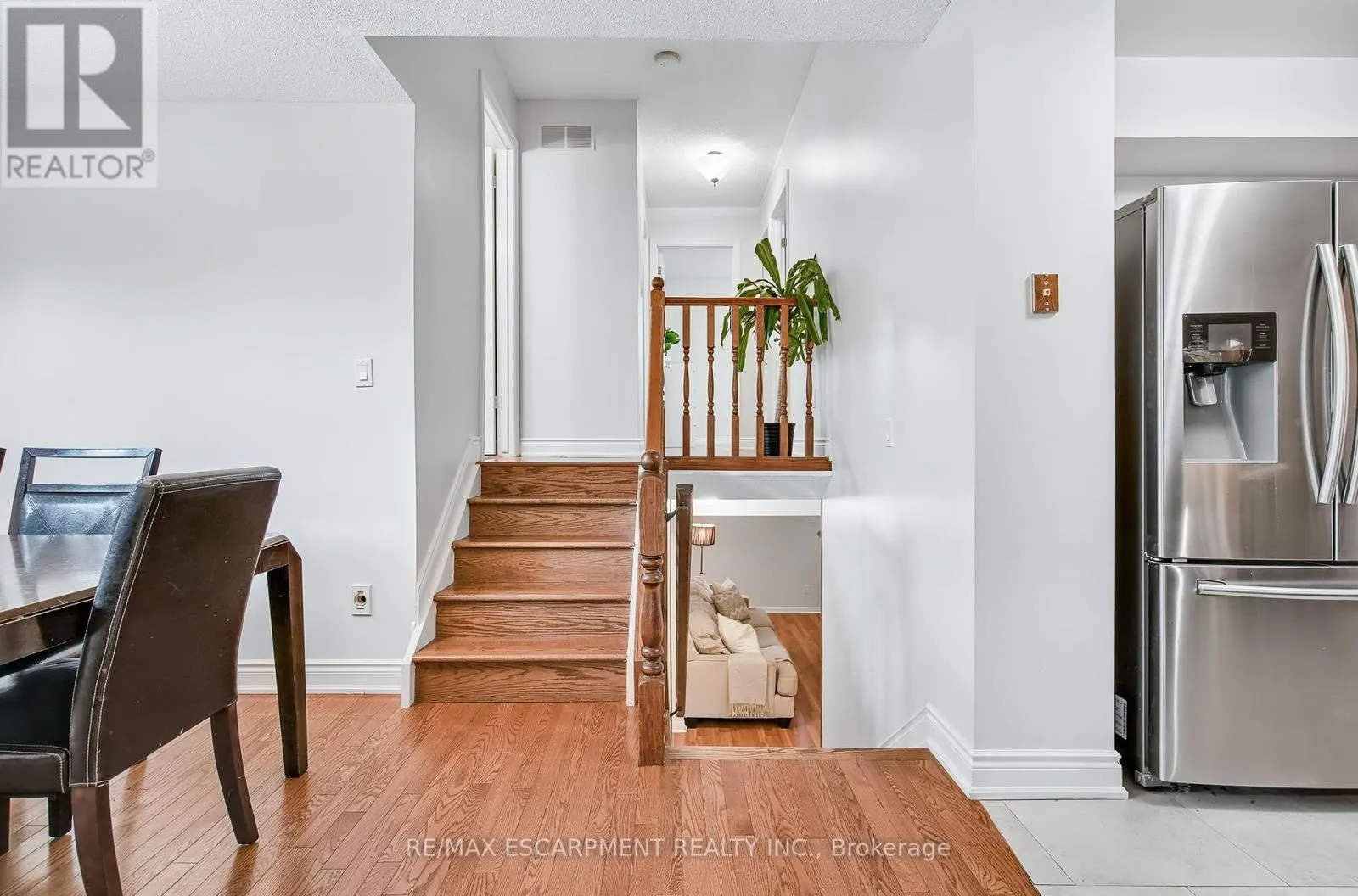 14 ASHRIDGE PLACE