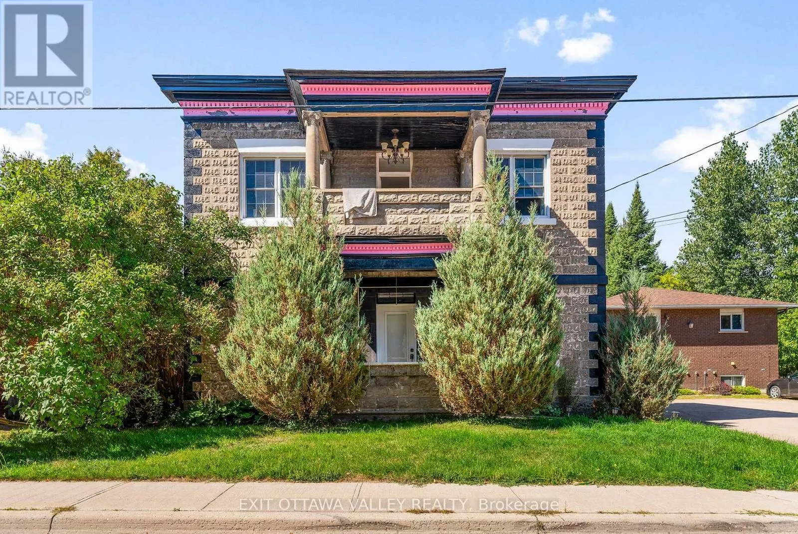 310 MURRAY STREET