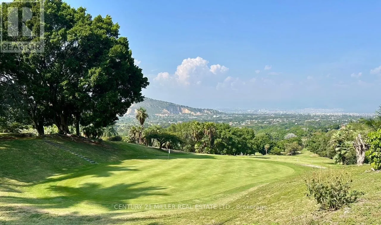 37 CERRADA VISTA HERMOSA