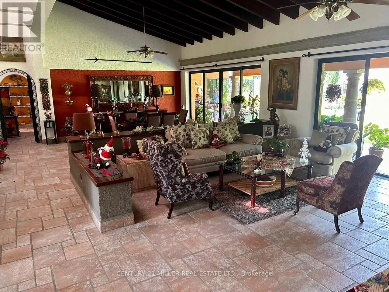 37 CERRADA VISTA HERMOSA