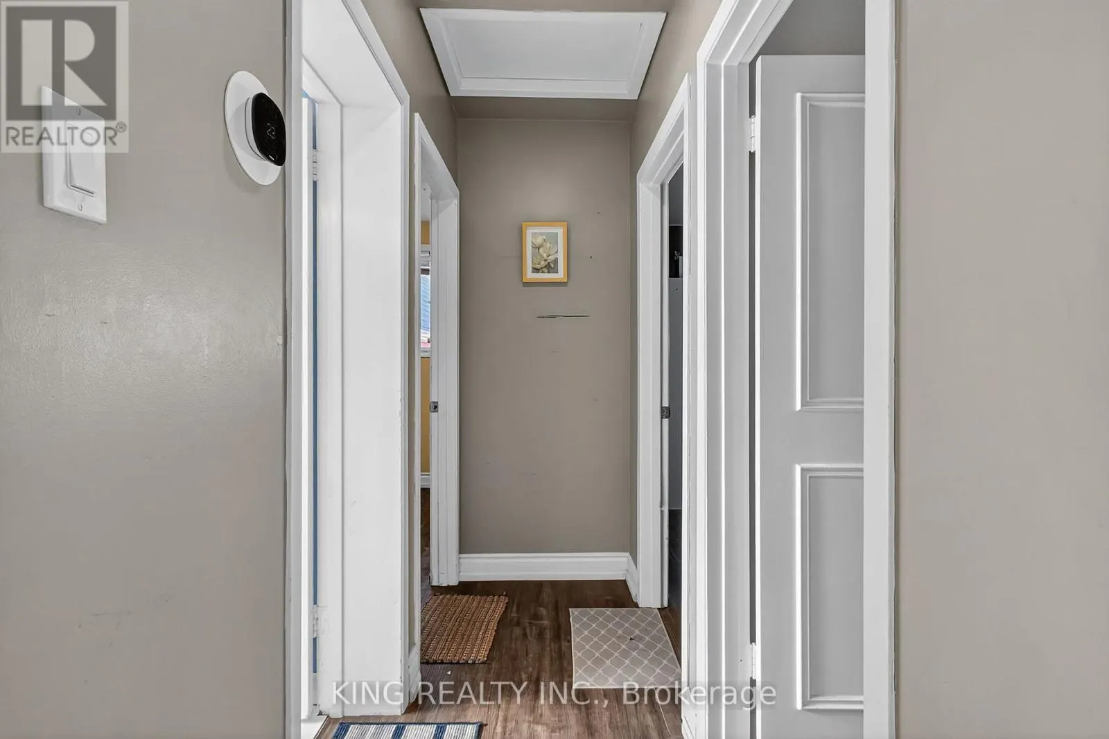 17 TOULON CRESCENT