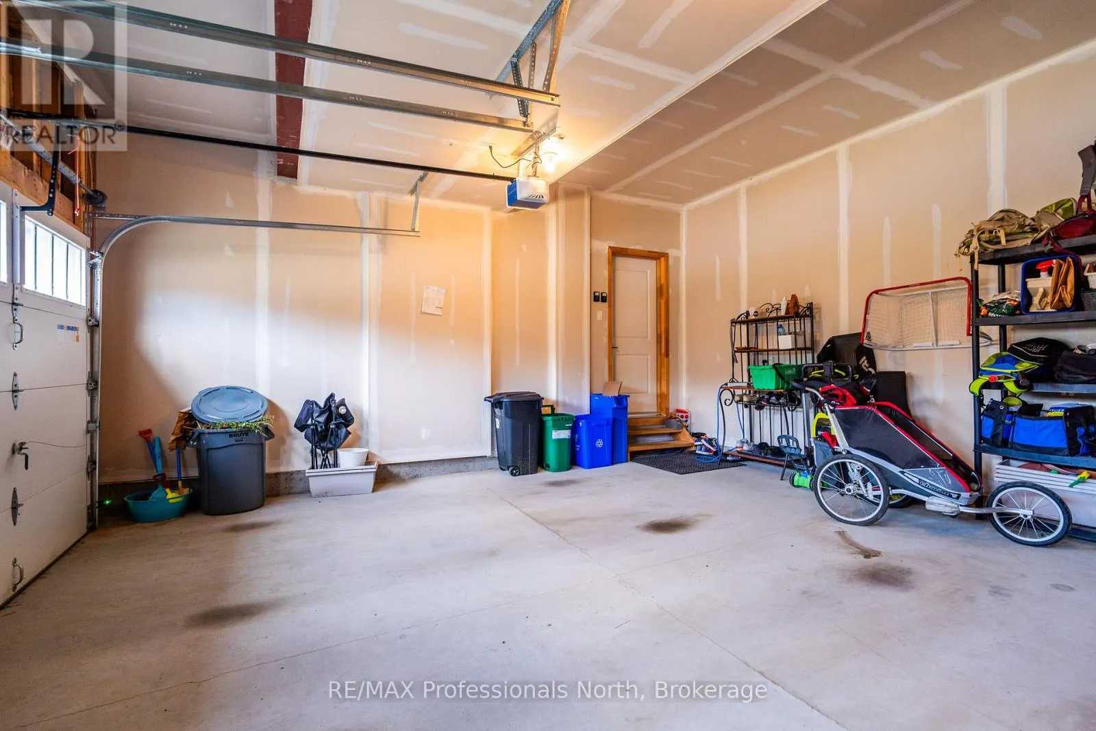35 WOODSTREAM DRIVE