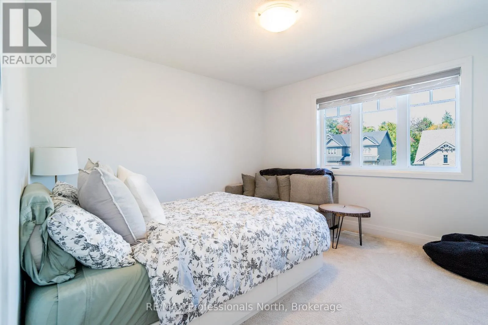 35 WOODSTREAM DRIVE