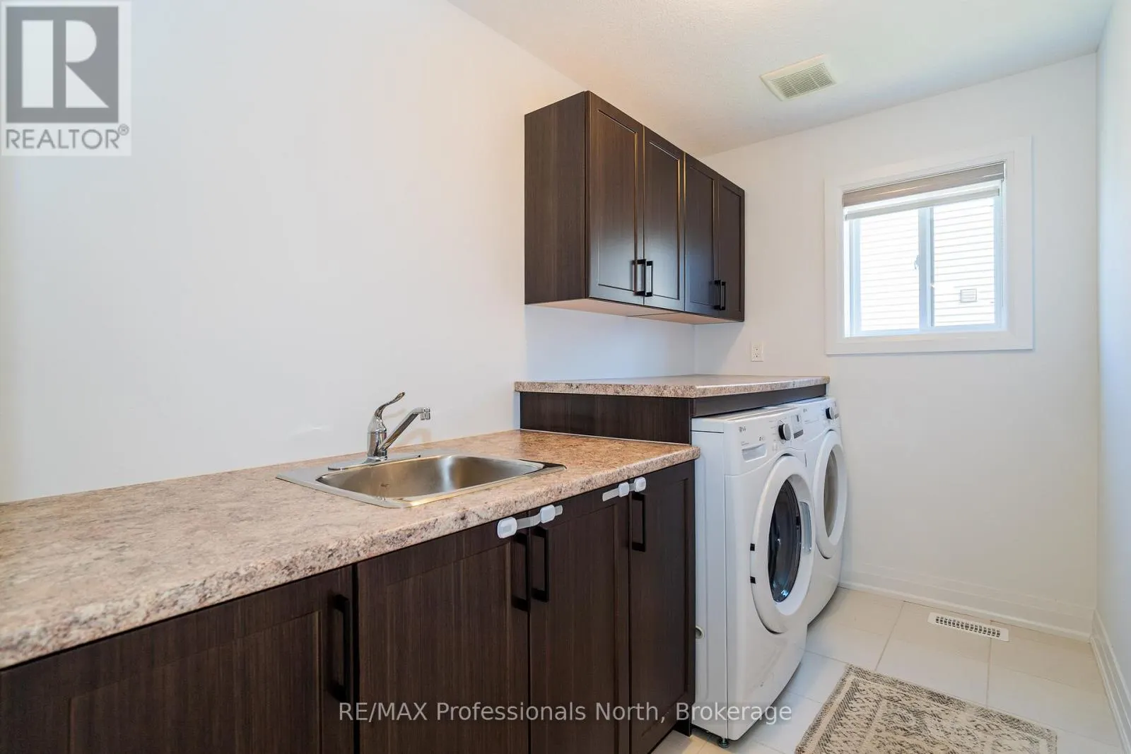 35 WOODSTREAM DRIVE