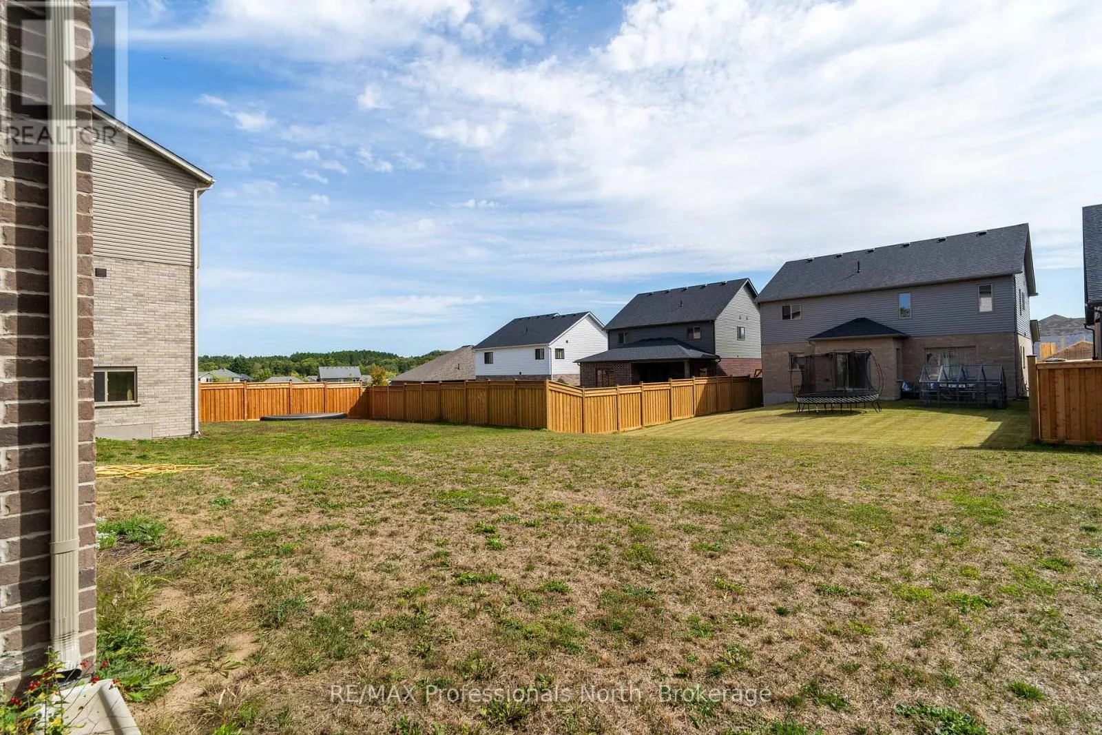 35 WOODSTREAM DRIVE