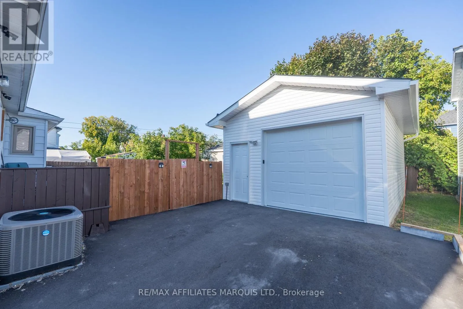 226 LOUISA STREET
