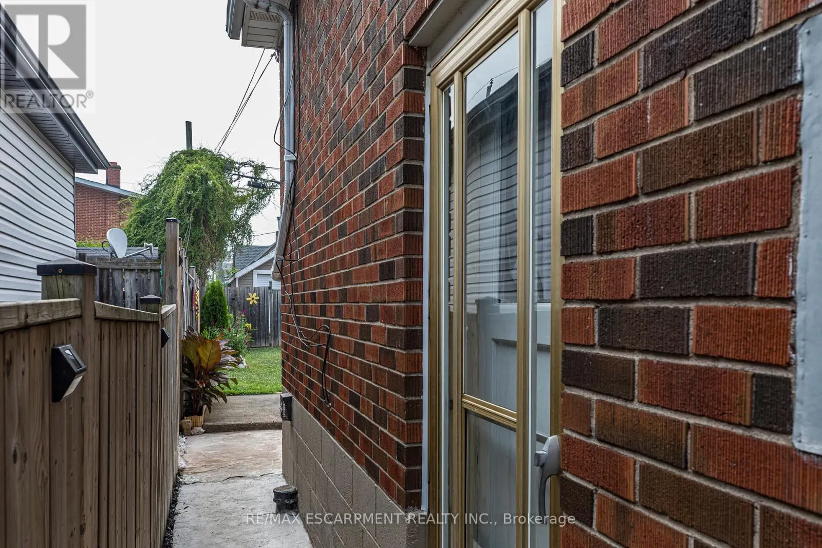 118 JULIAN AVENUE