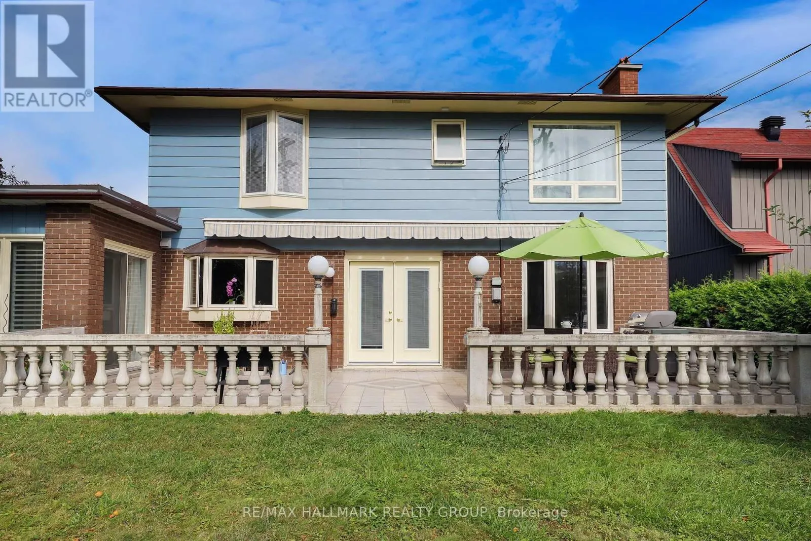 1712 PLAYFAIR DRIVE