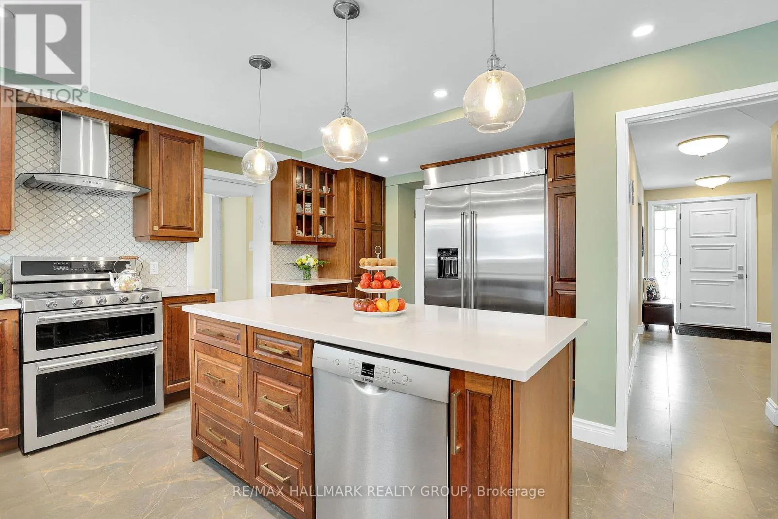 1712 PLAYFAIR DRIVE