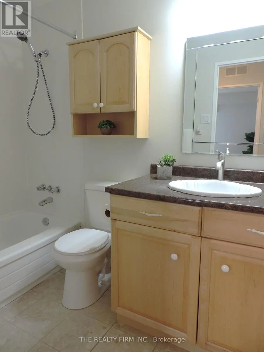 504 - 858 COMMISSIONERS ROAD E, #504