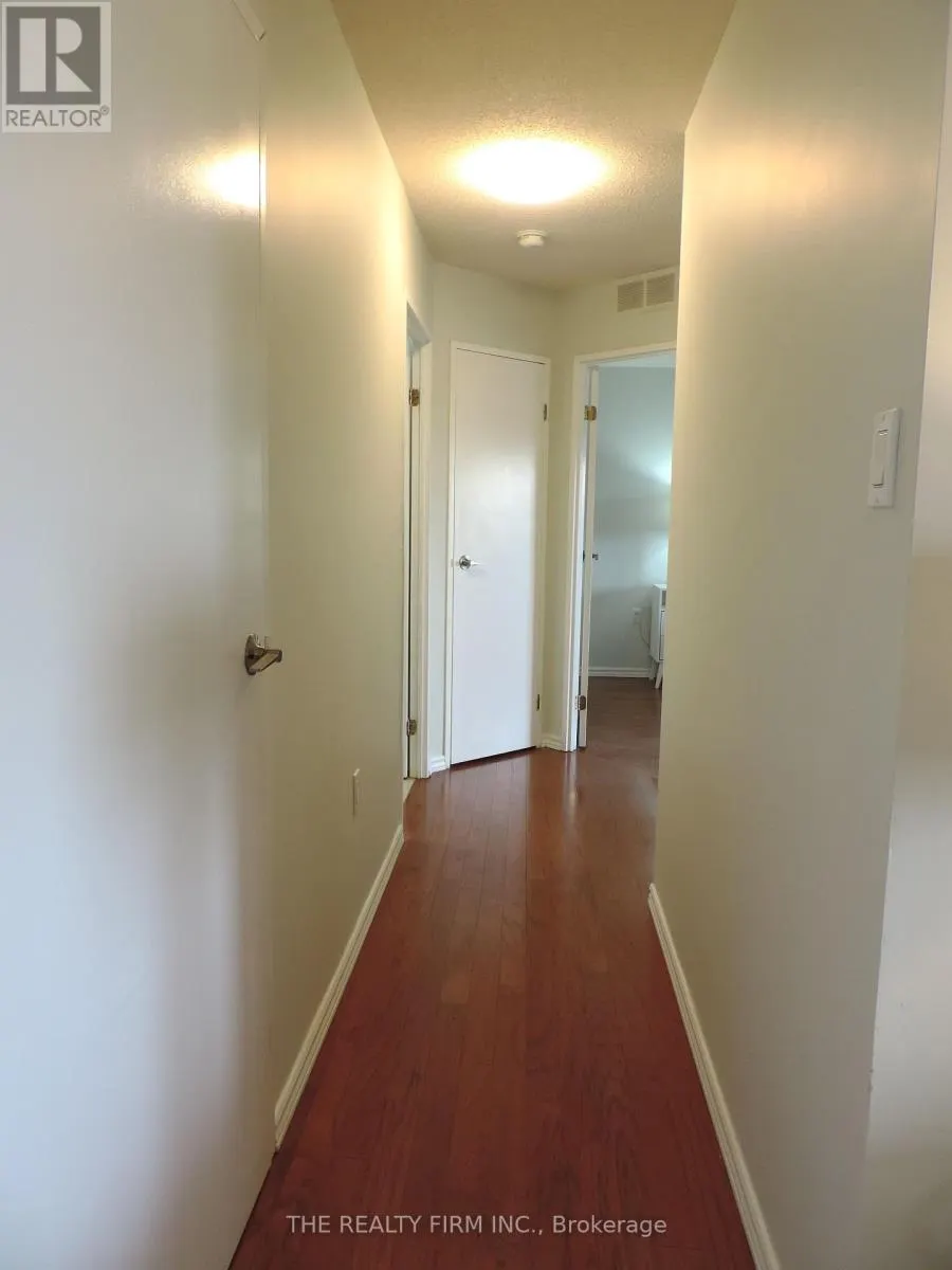 504 - 858 COMMISSIONERS ROAD E, #504
