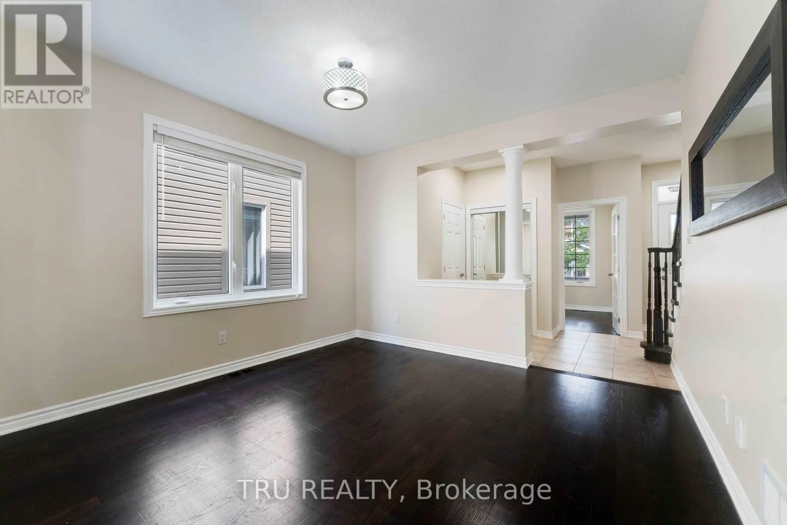 352 MEADOWBREEZE DRIVE
