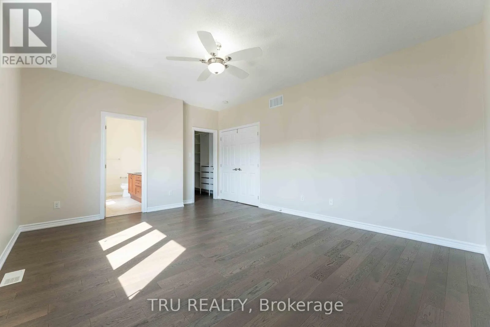 352 MEADOWBREEZE DRIVE
