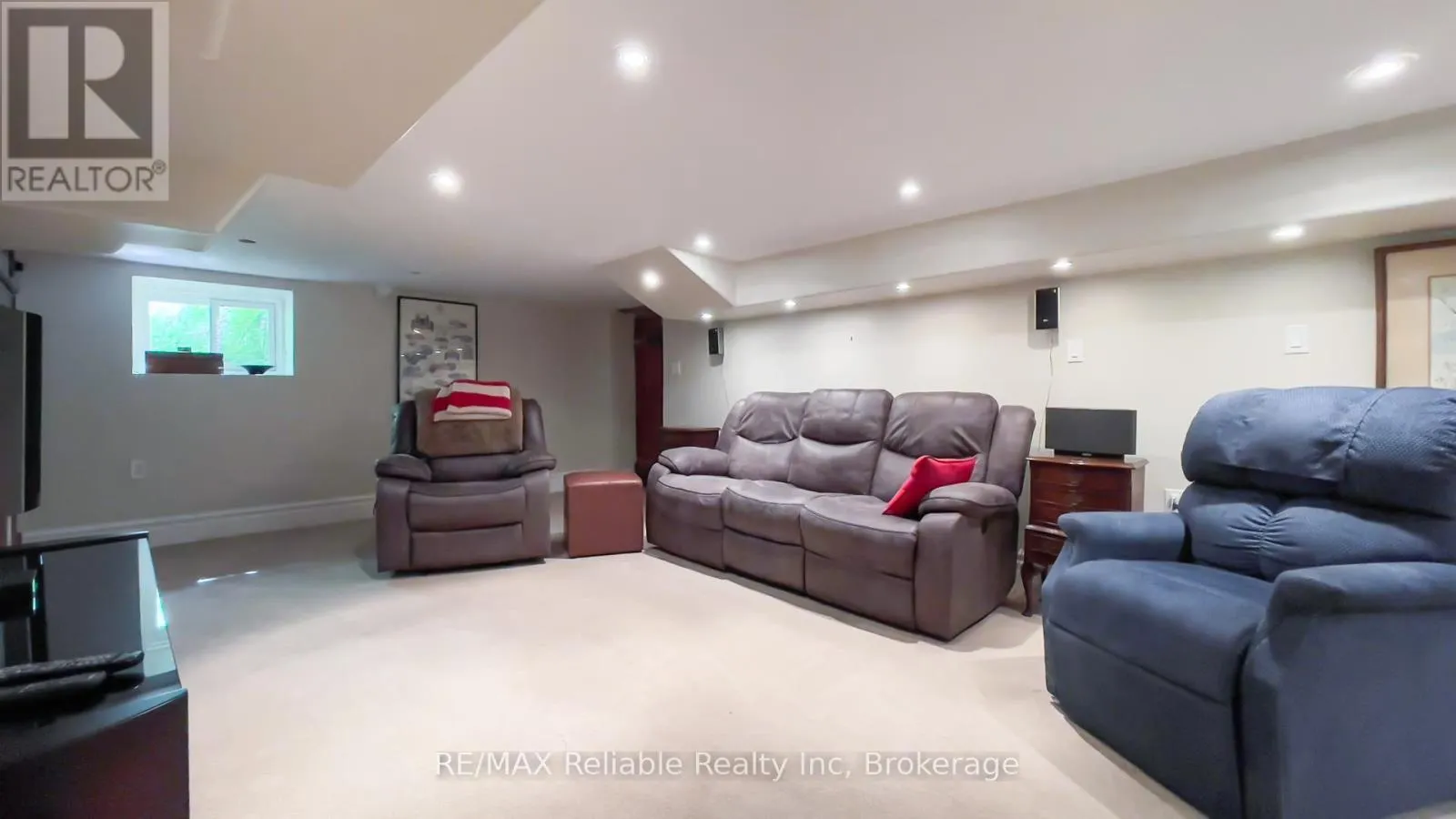 32 BAYFIELD TERRACE