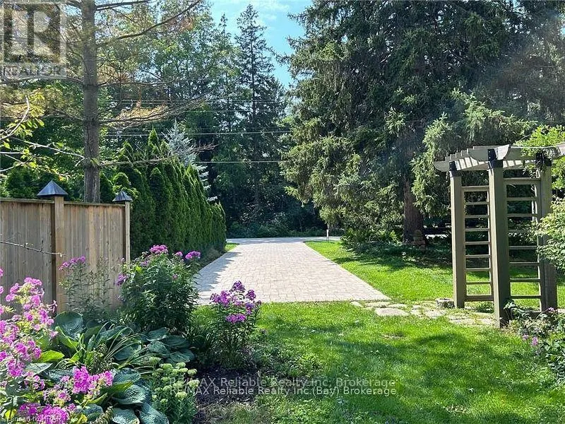 32 BAYFIELD TERRACE