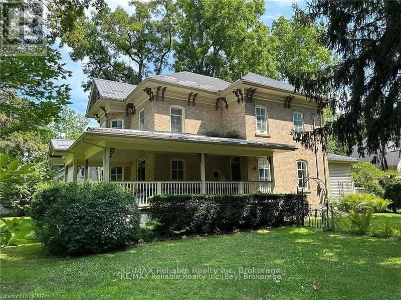 32 BAYFIELD TERRACE