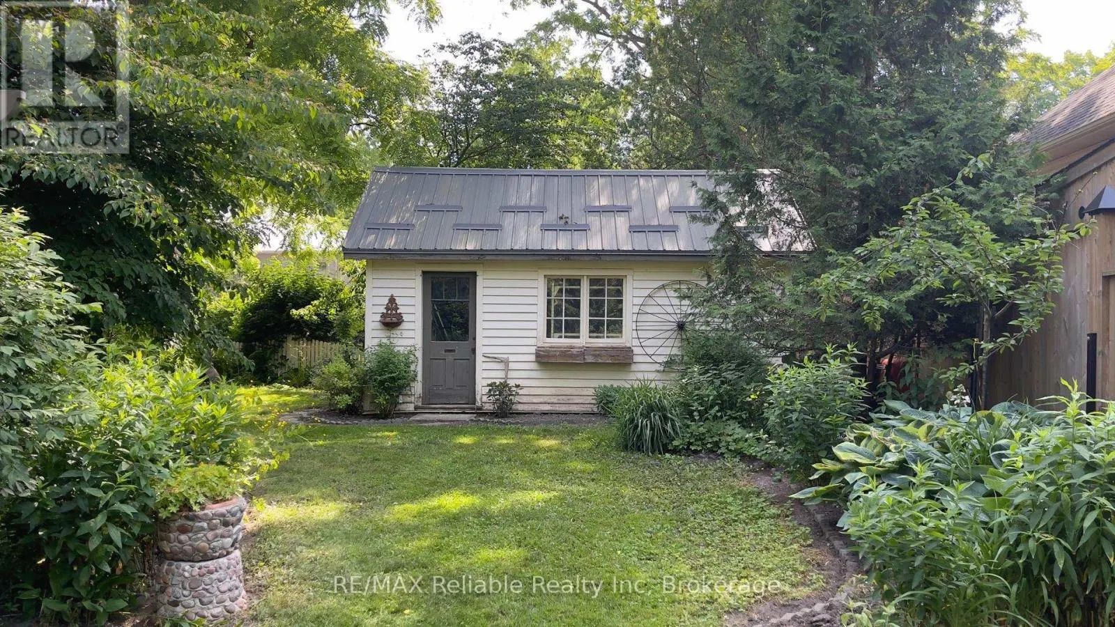 32 BAYFIELD TERRACE