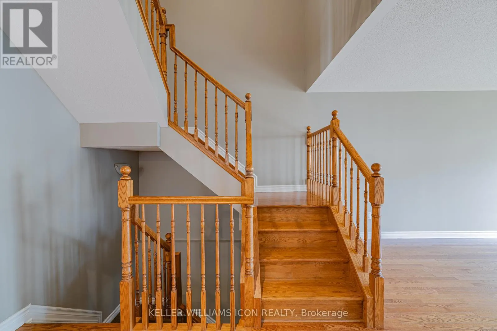 211 HALYARD WAY