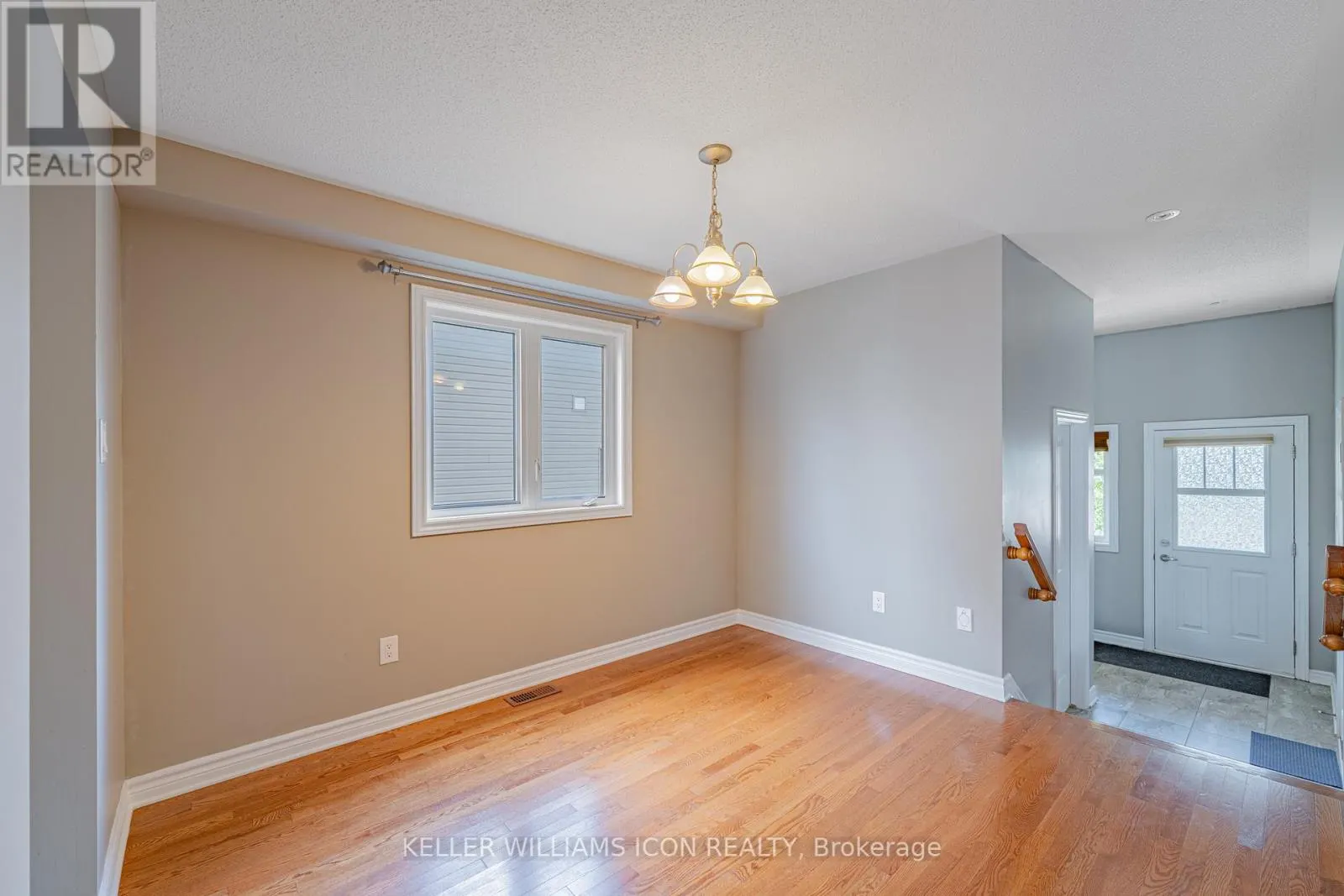 211 HALYARD WAY