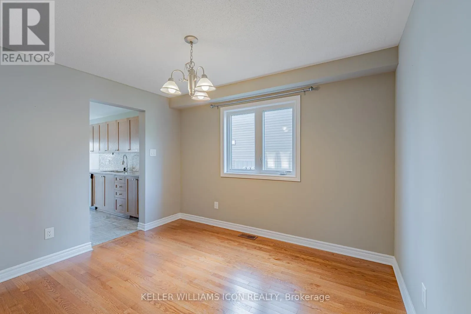 211 HALYARD WAY