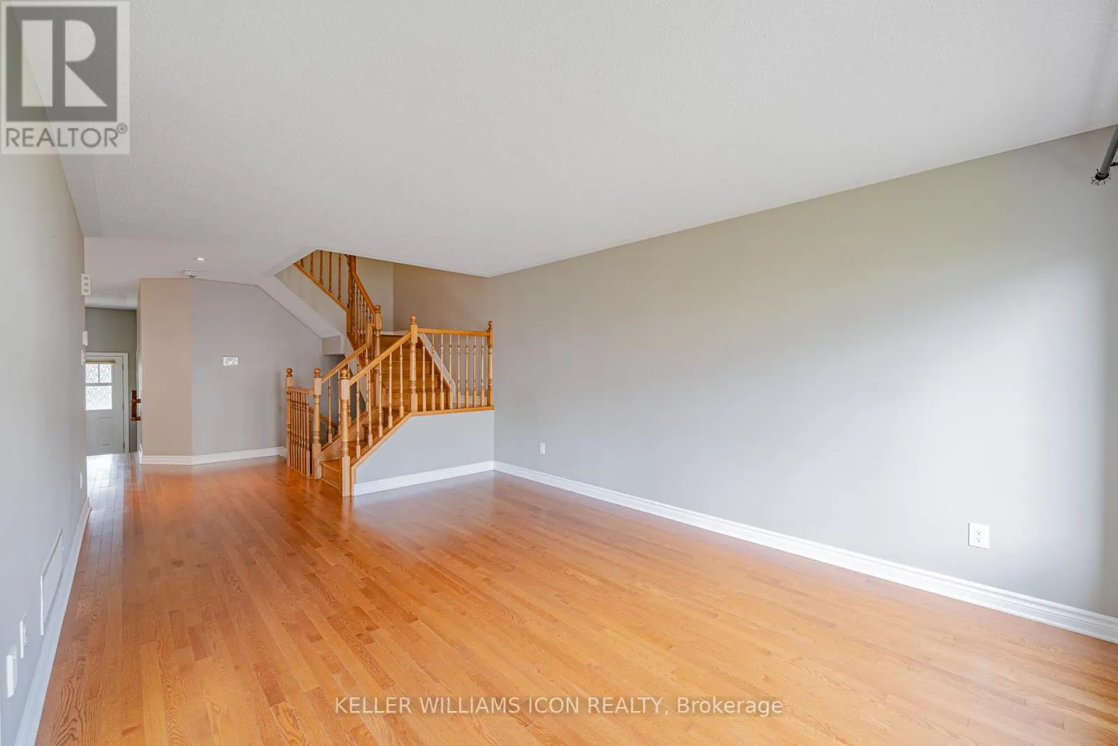 211 HALYARD WAY