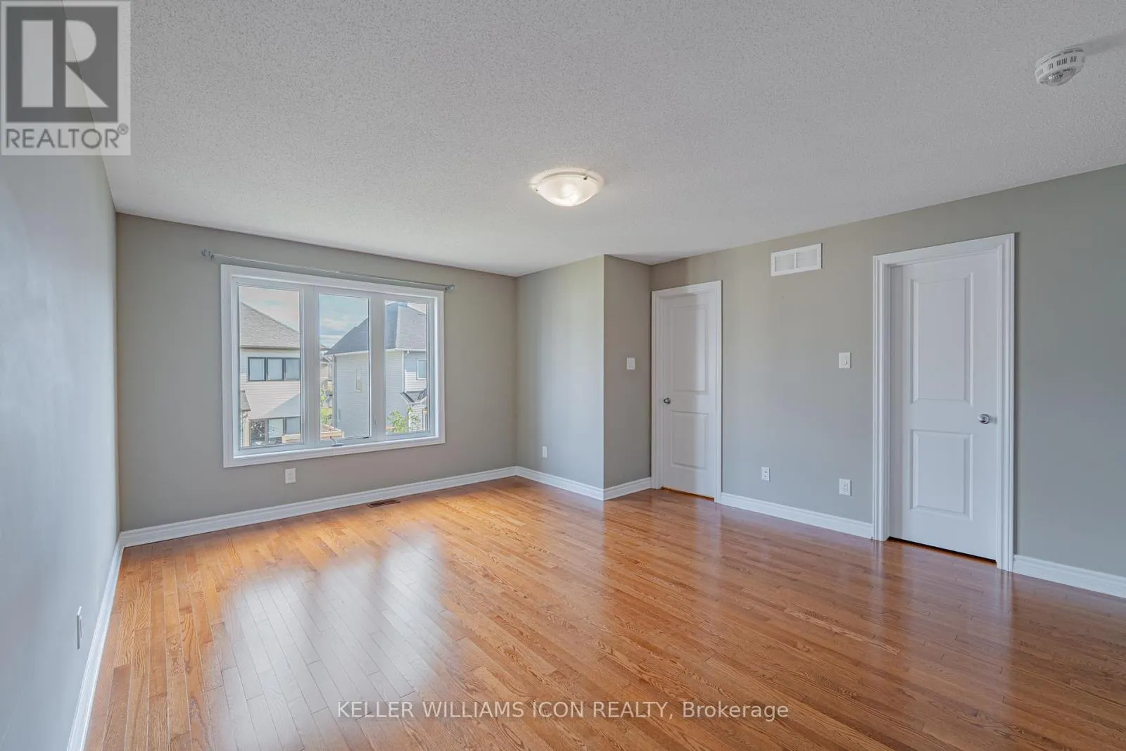 211 HALYARD WAY