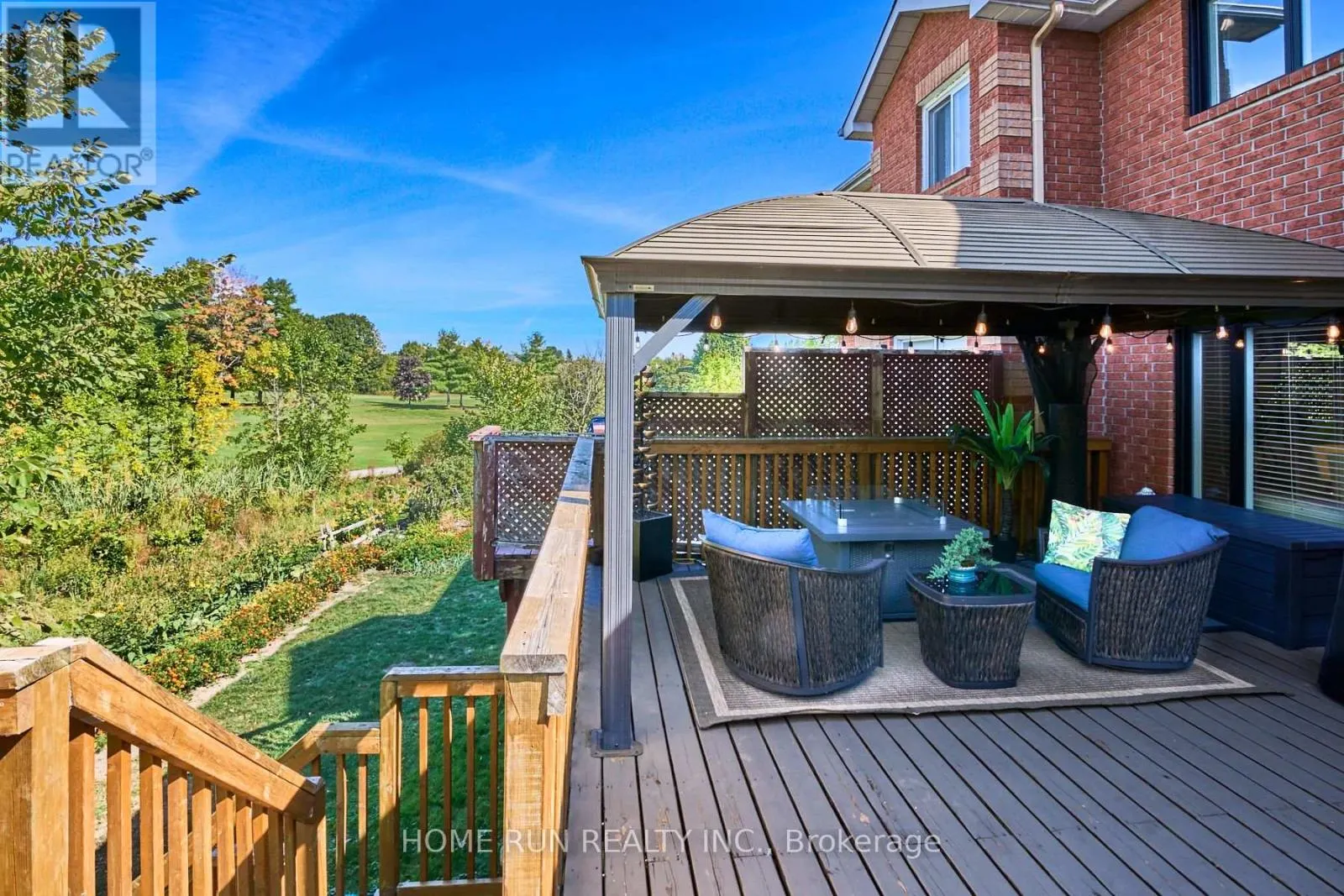 21 LONGBOAT COURT