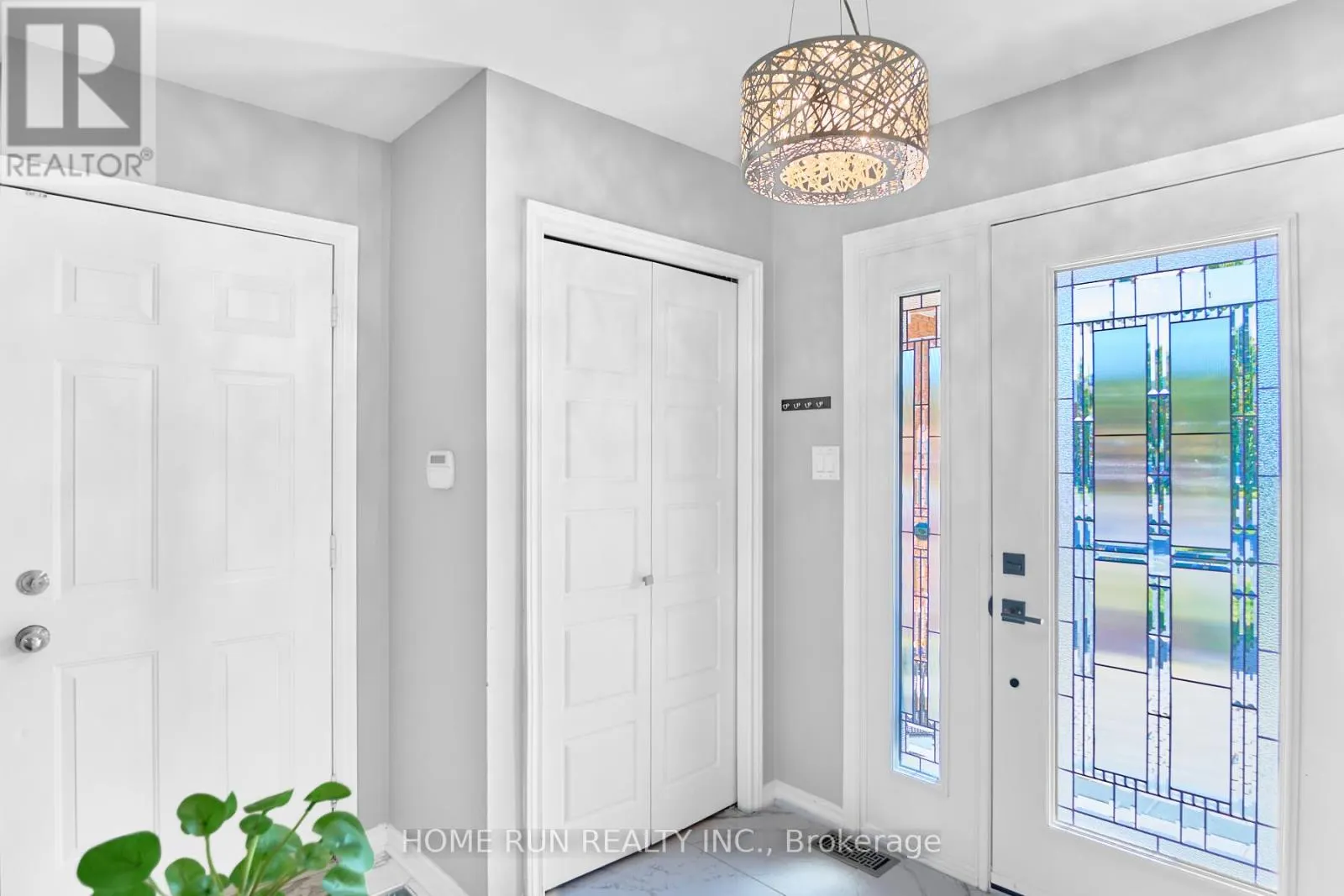 21 LONGBOAT COURT