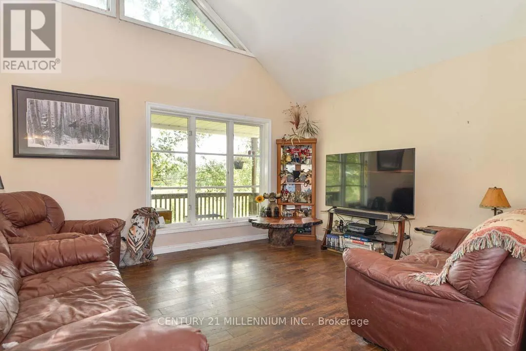 387091 20TH SIDE ROAD
