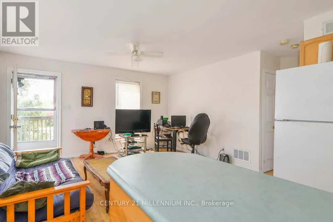 387091 20TH SIDE ROAD