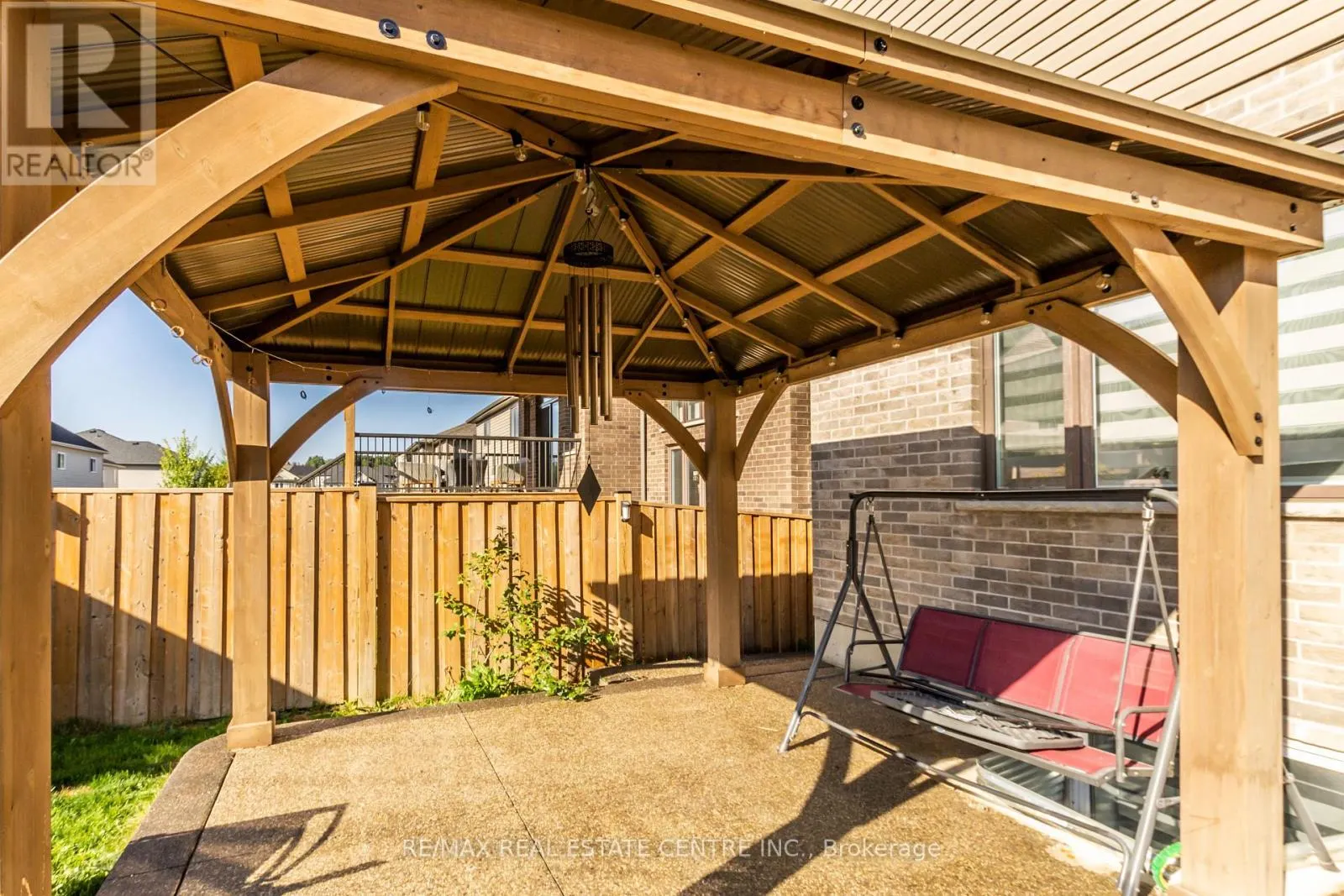162 MOUNTAIN HOLLY COURT