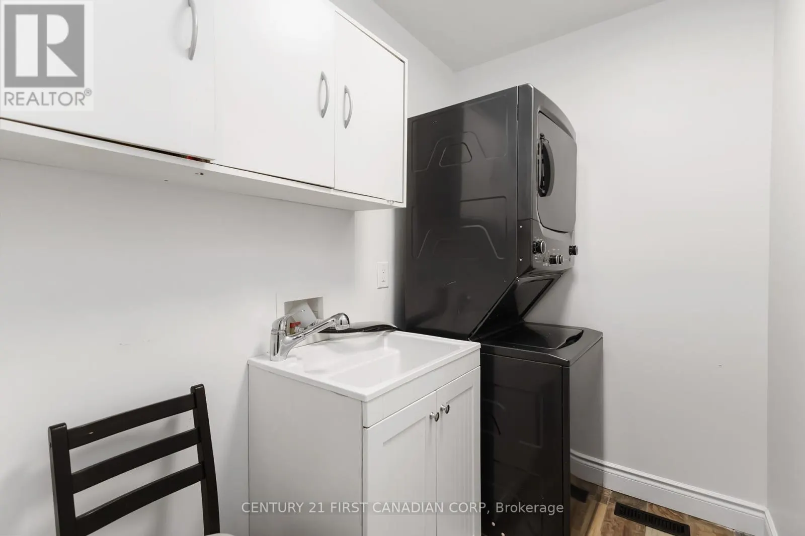 7 - 131 BONAVENTURE DRIVE, #7