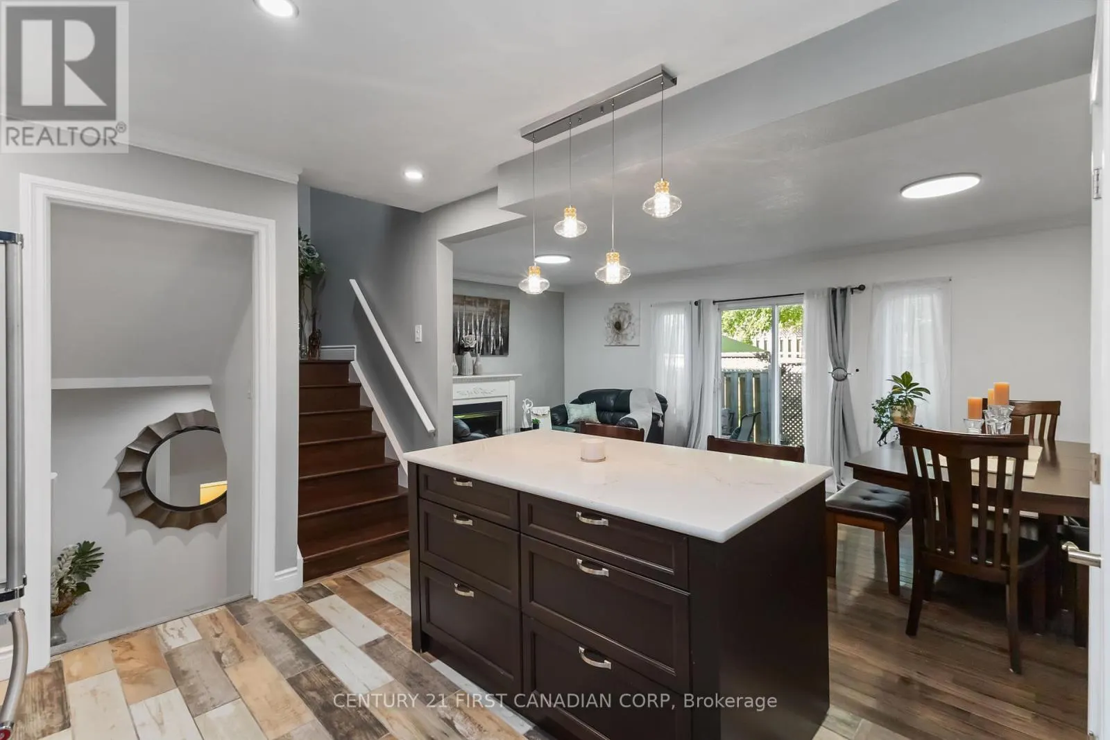 7 - 131 BONAVENTURE DRIVE, #7